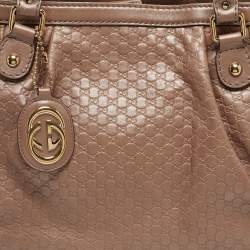 مملوكة مسبقًا حقيبة يد غوتشي سوكي جلد غوتشيسما لامع وردي ميتاليك