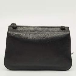 مملوكة مسبقًا حقيبة كتف غوتشي بامبو ديلي بشرابة جلد سوداء