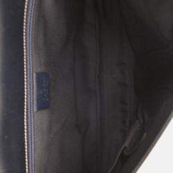 مملوكة مسبقًا حقيبة ماسنجر غوتشي جلدية سوداء سوبريم