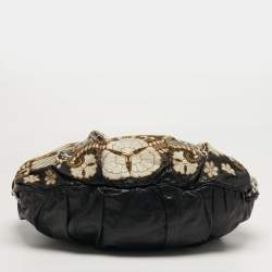 Pre Owned Gucci Embroidered Hysteria Black Leather Hobo