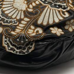 Pre Owned Gucci Embroidered Hysteria Black Leather Hobo
