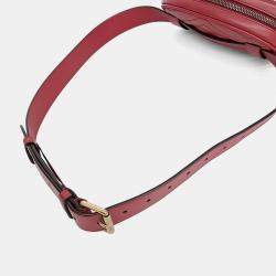 مملوكة مسبقًا Gucci Red Leather Gg Marmont Matelasse Belt Bag