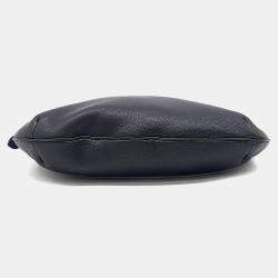 مملوكة مسبقًا Gucci Black Leather Half Moon Hobo Bag