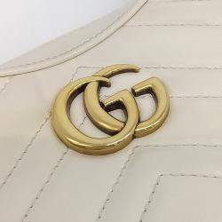 مملوكة مسبقًا Gucci White Leather Marmont Half Moon Shoulder Bag