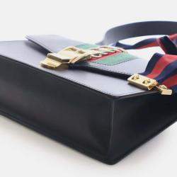 مملوكة مسبقًا Gucci Black Small Leather Sylvie Web Satchel