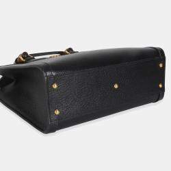 مملوكة مسبقًا حقيبة يد غوتشي ديانا صغيرة جلد دالر محكم رمادي مغبر أسود