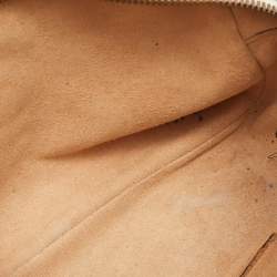 مملوكة مسبقًا حقيبة كاميرا غوتشي جلد أخضر ماتيلسه GG صغيرة