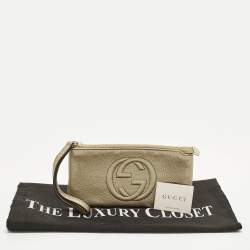 Pre Owned حقيبة كلاتش غووتشي سوههو جلد ذهبي ميتاليك بيد معصم