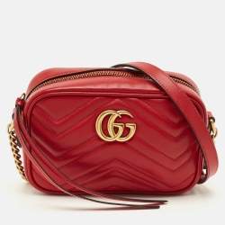 مملوكة مسبقًا Gucci GG Marmont Mini Red Matelassé Leather Camera Bag