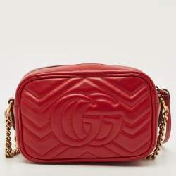 مملوكة مسبقًا Gucci GG Marmont Mini Red Matelassé Leather Camera Bag