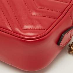 مملوكة مسبقًا Gucci GG Marmont Mini Red Matelassé Leather Camera Bag