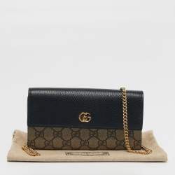Pre Owned محفظة غوتشي على سلسلة قماش GG سوبريم سوداء/بيج وجلد مارمونت GG