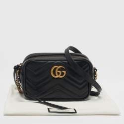 مملوكة مسبقًا Gucci GG Marmont Mini Black Matelassé Leather Camera Bag