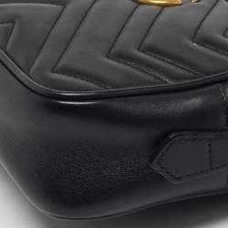 مملوكة مسبقًا Gucci GG Marmont Mini Black Matelassé Leather Camera Bag