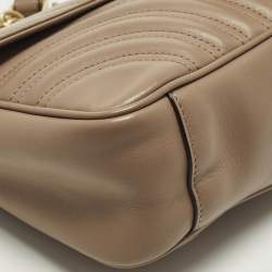 Pre Owned Gucci GG Marmont Flap Medium Matelassé Leather Shoulder Bag