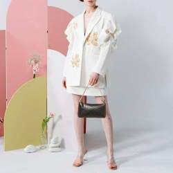 Pre Owned Gucci Black Guccissima Leather Chain Pochette