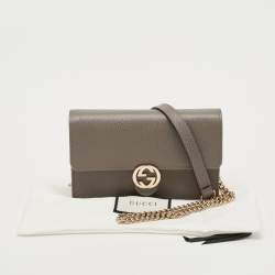 Pre Owned Gucci Interlocking G Grey Leather Wallet on Chain