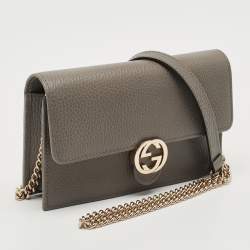 Pre Owned Gucci Interlocking G Grey Leather Wallet on Chain