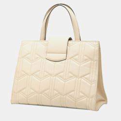 مملوكة مسبقًا Gucci White Quilted Leather Dionysus Web Satchel