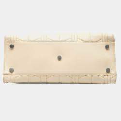 مملوكة مسبقًا Gucci White Quilted Leather Dionysus Web Satchel