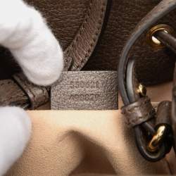 مملوكة مسبقًا Gucci Brown Small GG Supreme Ophidia Web Bucket Bag