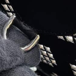 مملوكة مسبقًا حقيبة يد غوتشي بجلد أسود مزخرفة مع تفريغات بحجم متوسط