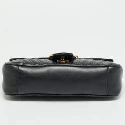 مملوكة مسبقًا حقيبة كتف غوتشي سوداء متوسطة ماتيللاسية جلدية GG مارمونت