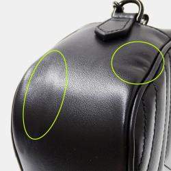 مملوكة مسبقًا حقيبة كاميرا صغيرة غوتشي جي جي مارمونت جلد أسود مبطن مع سلسلة