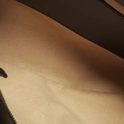 Pre Owned Gucci GG Marmont Medium Black Matelassé Leather Shoulder Bag