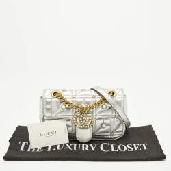 Pre Owned Gucci GG Pearl Marmont Flap Mini Silver Matelassé Leather Shoulder Bag