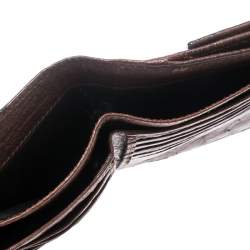 مملوكة مسبقًا محفظة غوتشي كومباكت جلد نعام بنية