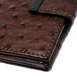 مملوكة مسبقًا محفظة غوتشي كومباكت جلد نعام بنية