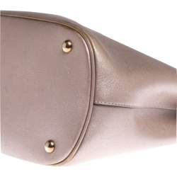 مملوكة مسبقًا حقيبة غوتشي يد علوية برايت بيت  جلد بيج ميتالك