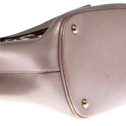 مملوكة مسبقًا حقيبة غوتشي يد علوية برايت بيت  جلد بيج ميتالك