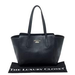 مملوكة مسبقًا حقيبة غوتشي سوينغ جلد سوداء صغيرة