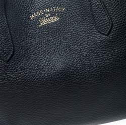 مملوكة مسبقًا حقيبة غوتشي سوينغ جلد سوداء صغيرة