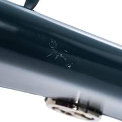 مملوكة مسبقًا حقيبة محفظة غوتشي قلاب حرف الشعار جي متشابك جلد أزرق مخضر داكن