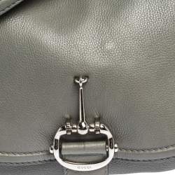 مملوكة مسبقًا Gucci Grey Leather Techno Horsebit Flap Hobo