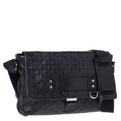 Pre Owned Gucci Black Guccissima Leather Medium Rubber Messenger Bag