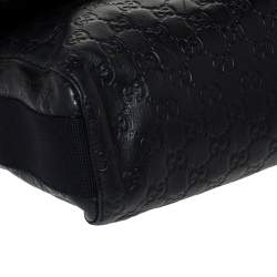Pre Owned Gucci Black Guccissima Leather Medium Rubber Messenger Bag
