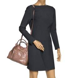 Pre Owned حقيبة يد غوتشي "سوهو" صغيرة جلد لامع بيج وردي 