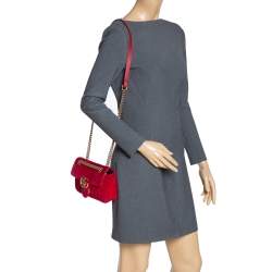 Pre Owned Gucci Red Matelasse Velvet Mini GG Marmont Shoulder Bag