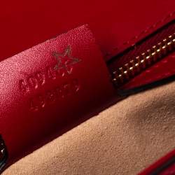 مملوكة مسبقًا حقيبة كتف غوتشي م�توسطة بقفل جلد غوتشيسيما أسود