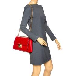 مملوكة مسبقًا حقيبة كتف غوتشي متوسطة بقفل جلد غوتشيسيما أسود