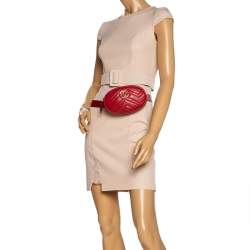 مملوكة مسبقًا Gucci Red Matelassé Leather GG Marmont Belt Bag