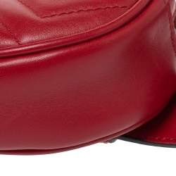 مملوكة مسبقًا Gucci Red Matelassé Leather GG Marmont Belt Bag