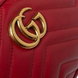 مملوكة مسبقًا Gucci Red Matelassé Leather GG Marmont Belt Bag