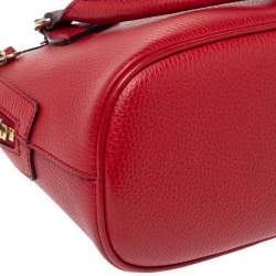 مملوكة مسبقًا Gucci Red Leather Small GG Charm Dome Satchel