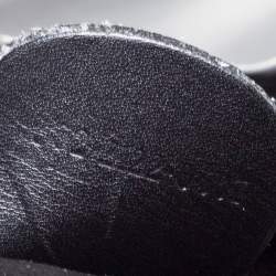 مملوكة مسبقًا حقيبة يد غوتشي بامبو فينتدج جلد سوداء