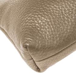 مملوكة مسبقًا حقيبة كلتش غوتشي "سينا" صغيرة دلاية شراشيب جلد ذهبي ميتاليك